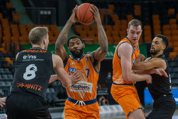 夏天加盟塞 夏天加盟塞