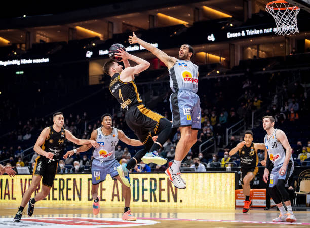 马刺节奏 马刺节奏